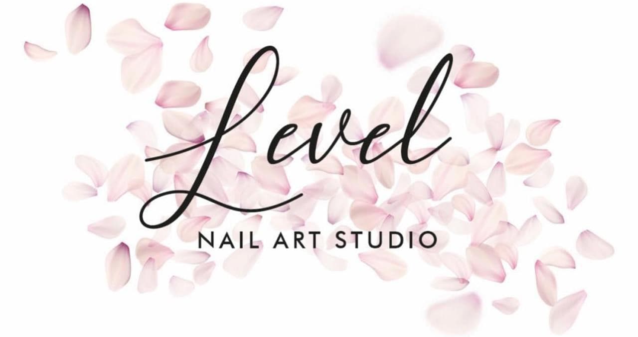 Level Nails